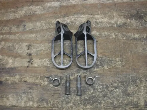 2022 CRF450R 2019 - 2024 Honda CRF450R OEM Footpegs Foot Pegs Pins CRF450 CRF250