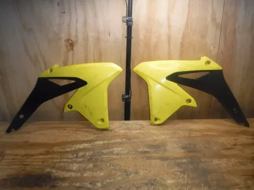 2009 RMZ450 Shroud Left And Right Side Tank Shroud Fuel Plastic