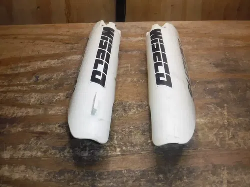 2009 RMZ450 Front Forks Tubes Legs Guards Plastic Fender