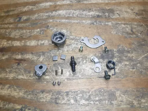 2001 Yz426f (B) Yamaha Gear Shift Shifter Linkage Pawls Paw Plate Selector