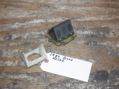 1987 Kx125 Kawasaki (M) Intake Reed Cage Rubber Boot Carb Carburetor
