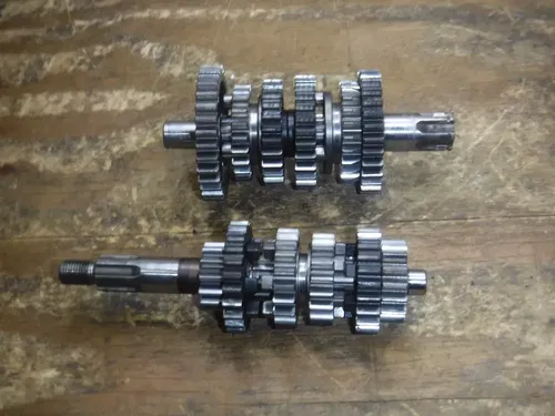 1997 Kx100 Transmission Gear Box Main Counter Shaft