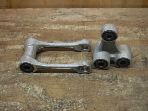 2013 RMZ450 A Rear Shock Linkage Dog Wish Bone 2014 2015 2016 2017 RMZ 450 OEM
