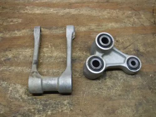 2013 RMZ450 A Rear Shock Linkage Dog Wish Bone 2014 2015 2016 2017 RMZ 450 OEM