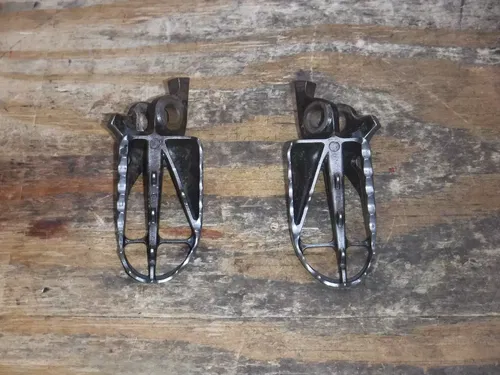 2010 CRF250R Foot Rests Pegs Frame Fittings Boot Pedal