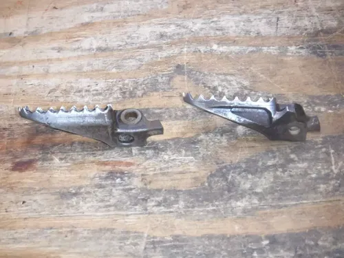 2010 CRF250R Foot Rests Pegs Frame Fittings Boot Pedal