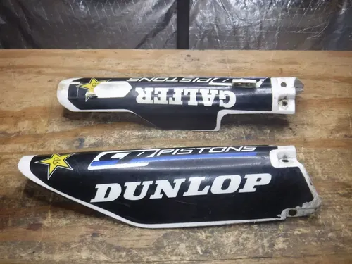 2002 Rm125 (B) Suzuki Front Fork Guards Protector Plastics Plastic Body