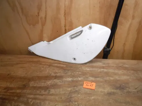 2006 KX65 (M18) Left Rear Number Plate Black Body Plastic