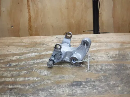 1991 Kx125 (B) Kawasaki Rear Shock Linkage Dog Bone Cushion Damper With Mounts