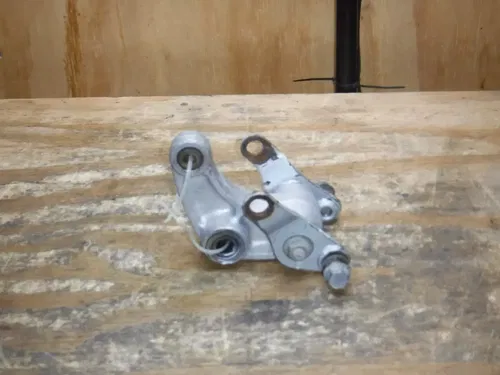 1991 Kx125 (B) Kawasaki Rear Shock Linkage Dog Bone Cushion Damper With Mounts