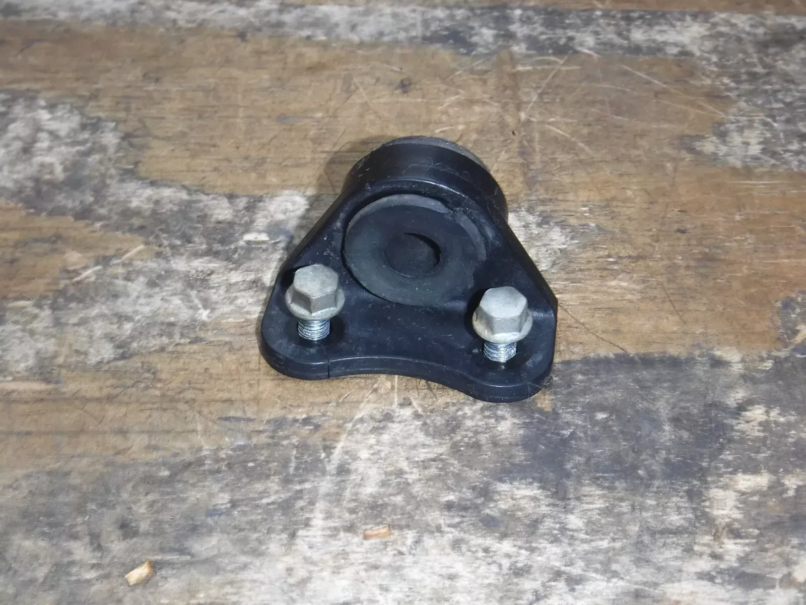 1990 Kx125 (A) Kawasaki Fuel Tank Mount Gas Petrol Frame Fitting Mount