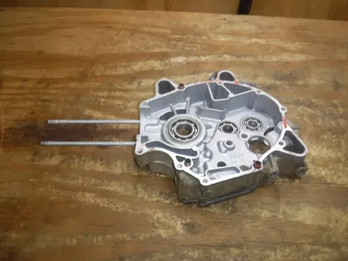 2006 TTR50E Crankcase Left Right Set Crank Case