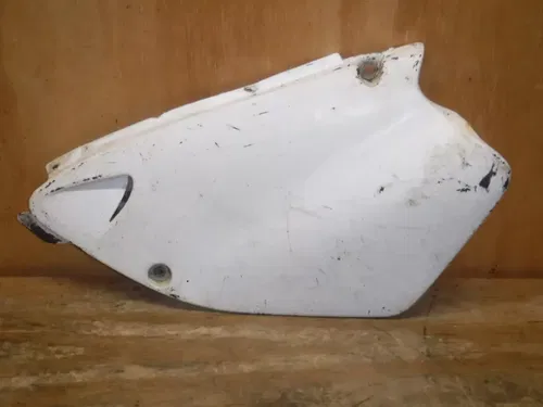 2000 YZ125 B Left Rear Number Plate Plastics 1996 1997 1998 1999 2001 YZ 125 01