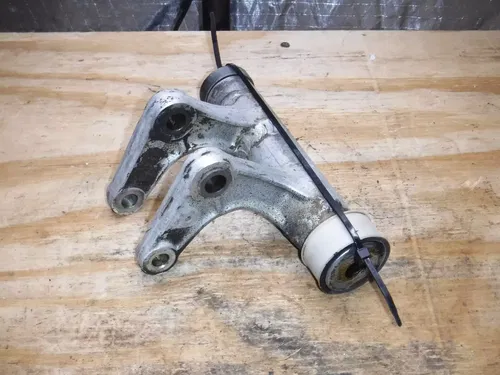 Yz250 Rear Shock Linkage Wish Bone Spring Cushion 1982