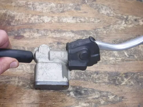 2002 Rm125 (A) Suzuki Front Brake Assembly Mastercylinder Caliper Line