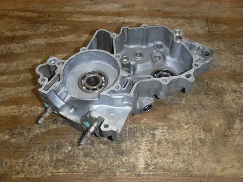 2006 YZ85 Crankcase Right Left Side 2002 2003 2004 2005 2007 2008 2009 - 2018