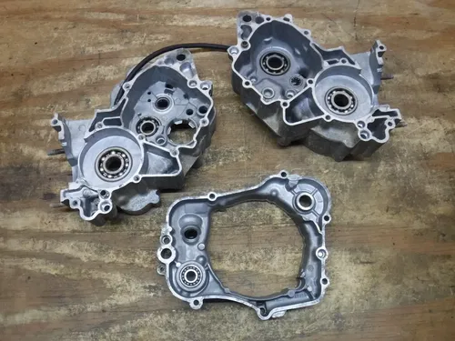 2006 YZ85 Crankcase Right Left Side 2002 2003 2004 2005 2007 2008 2009 - 2018