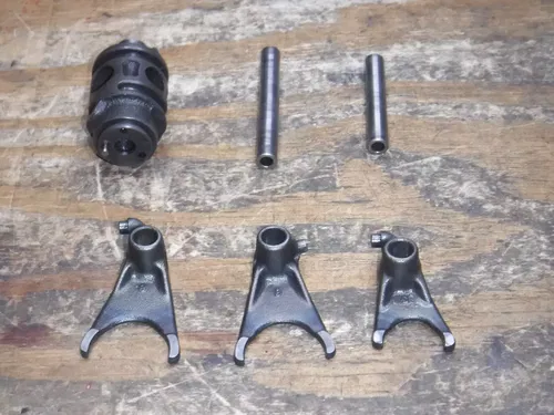 2000 Kx100 Kawasaki Transmission Drum Rod Forks Gear Box Bottom End