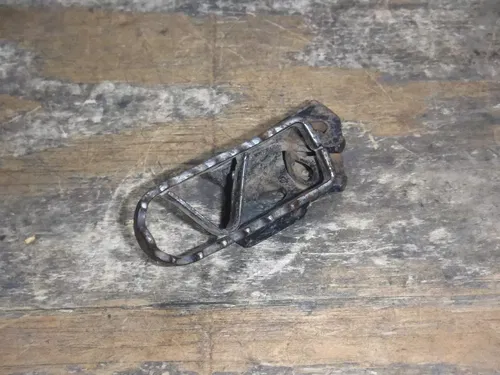 1990 Yz125 (A) Yamaha Left Foot Peg Boot Rest Fram Fitting