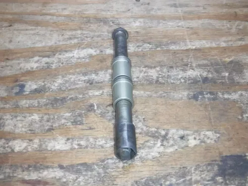 2002 Rm125 (A) Suzuki Front Axle Shaft Wheel Hub Spacers Bolt