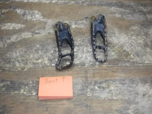 1990 Rm125 Foot Pegs Foot Rests Frame Fittings Boot