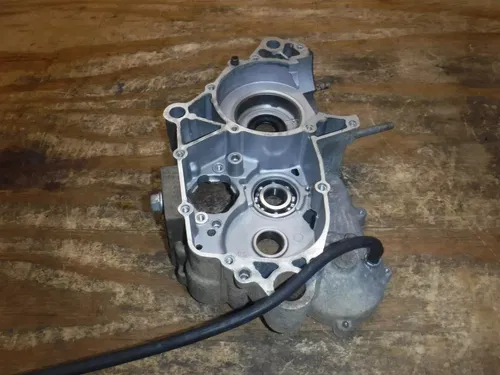 1990 KDX200 (A) Crankcase Right Side Engine 1990 1991 1992 1993 1994 1995