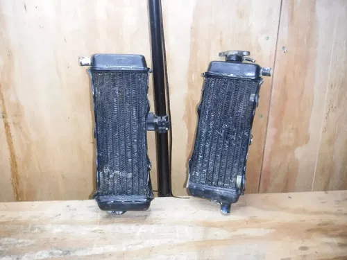 1996 Yz125 (C) Yamaha Radiators Rad Left Right Pressure Cap Comb Cooling