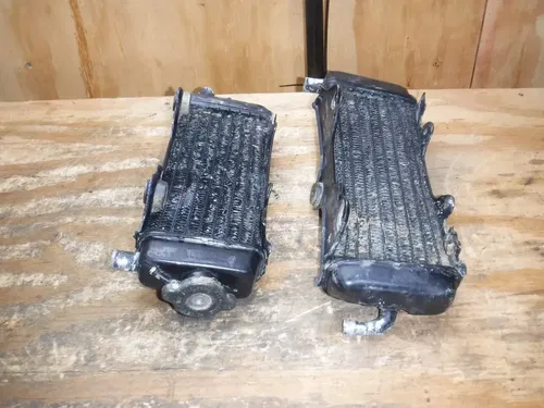 1996 Yz125 (C) Yamaha Radiators Rad Left Right Pressure Cap Comb Cooling