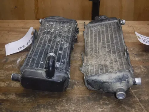1998 Yz250 (M6) Yamaha Radiators Rad Left Right Side Fill Pressure Cap
