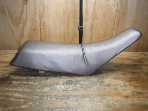 1990 Yz125 (A) SEAT Complete Seat Cover Base Saddle