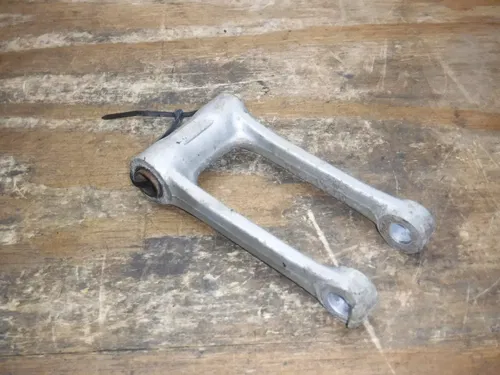 2002 Yz426f Yamaha Rear Shock Linkage Wish Bone Dog Spring Absorber
