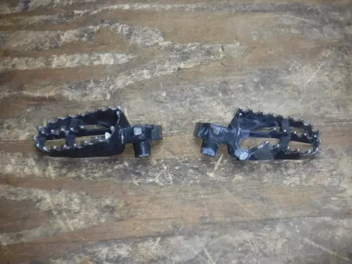 2003 (A) Yz450f Foot Pegs Foot Rests Frame Fittings Boot 2003 2004 2005