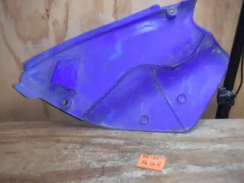 1996-2001 Yz125 (M18) Right Side Rear Number Plate Body Plastic Blue