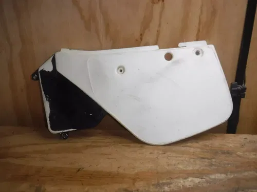 1988 Yz125 Left Side Rear Number Plate Side Cover