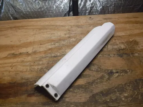 2001 Yz250f Right Side Front Fork Guard Plastic White