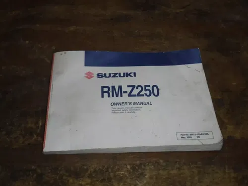 RM-Z250 (M12) Suzuki Owner's Manual