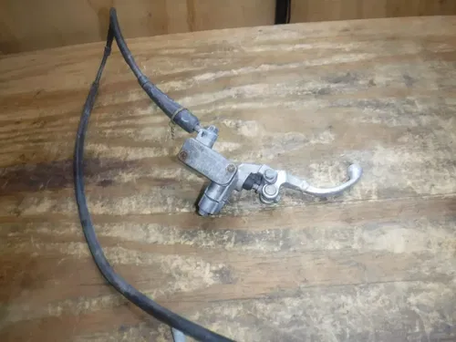 2000 Yz125 (B) Front Brake Assembly Line Caliper Master Cylinder 1998 1999 2000