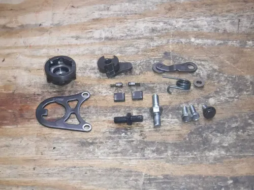 2010 CRF250R Gear Shift Linkage Selector Pawls Plate Bracket Assembly