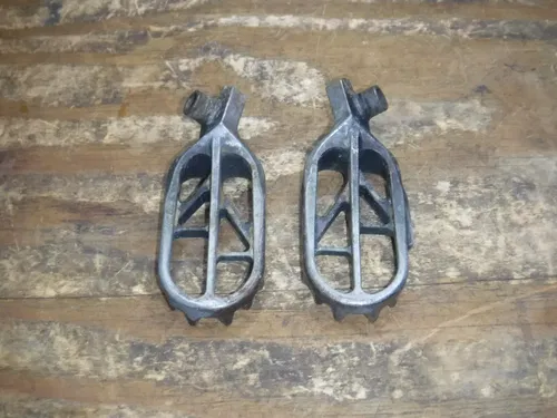 2010 RMZ250 Foot Rests Pegs Frame Fittings Boot Pedal 2010 - 2022