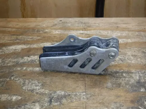 1997 Kx125 (A) Kawasaki Rear Swingarm Chain Guide Guard Lower Swing Arm Insert