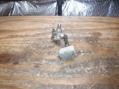 2001 Yz250f Rear Brake Master Cylinder Frame Fitting