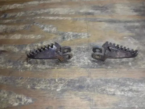 1998 Rm250 Foot Peg Frame Mounts Controls Pedals Boot Step Bracket
