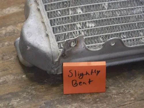 2004 Yz250 (M6) Yamaha Right Side Rad Radiator Fins Honeycomb Coolant Water