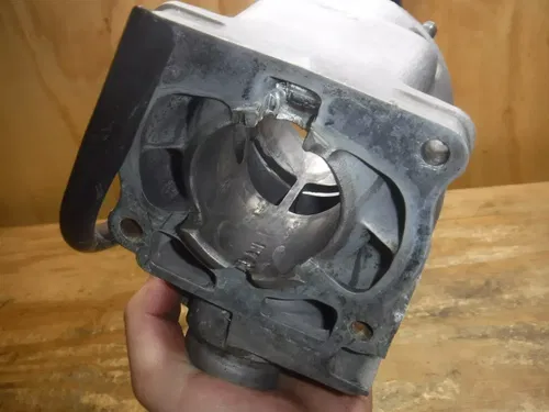 2000 Yz125 (B) Top End Jug Cylinder Engine Motor Head Damaged Good Power Valves