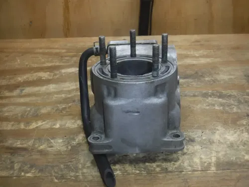 2000 Yz125 (B) Top End Jug Cylinder Engine Motor Head Damaged Good Power Valves