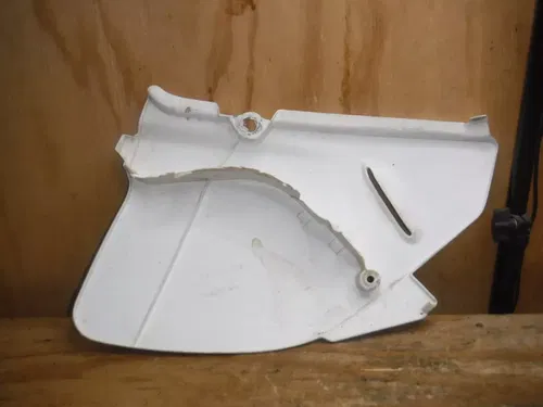 1990 Rm125 Left Rear Number Plate Plastics Plastic Body White