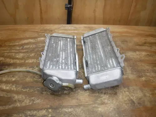 2004 Kx250f (A) Radiators Left Right Cap Comb Coolant 2004 2005