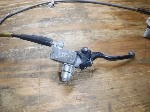 1991 Kx125 (B) Kawasaki Front Brake Assembly Mastercylinder Caliper Line