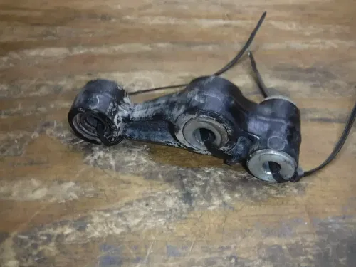 1996 Ds80 Rear Shock Linkage Dog Bone Wish Absorber Spring