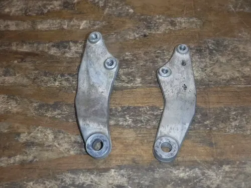 2010 CRF250r (A) Top End Motor Mounts Plates Brackets Frame